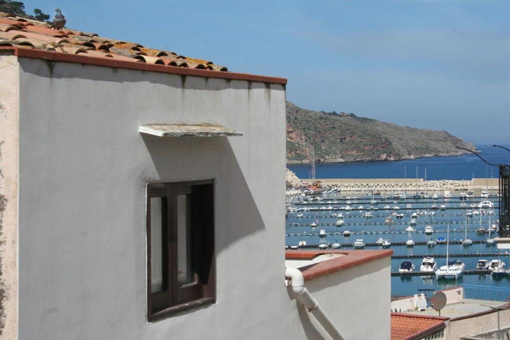 Appartamento La Marina 카스텔라마레델골포 객실 사진